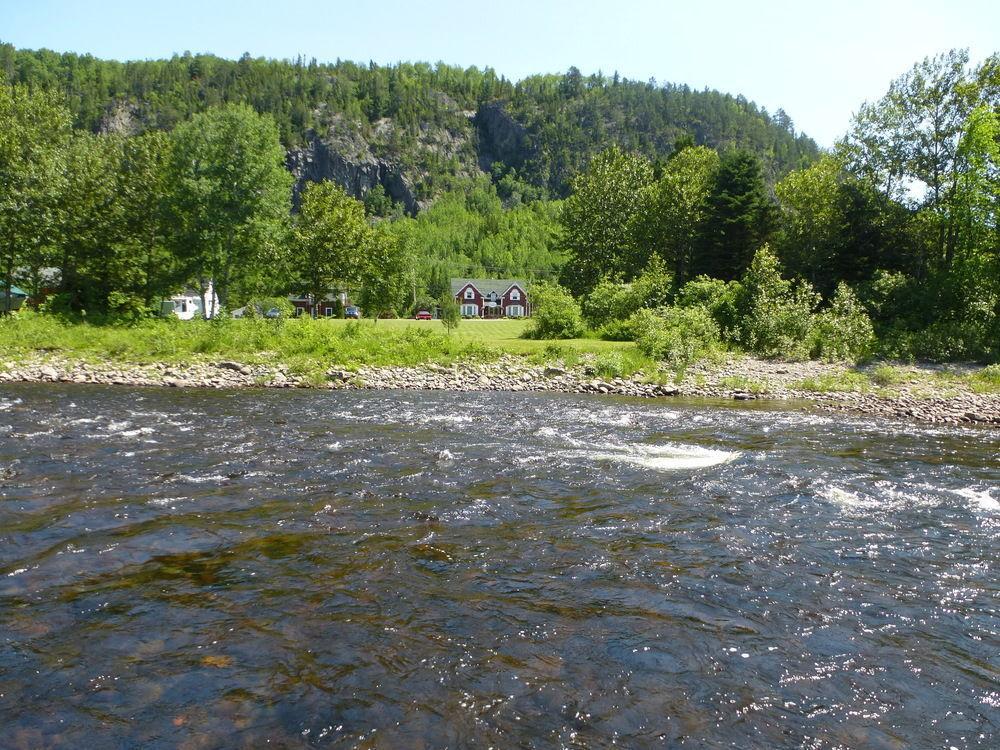 B&B Les Deux Pignons Petit-Saguenay Extérieur photo
