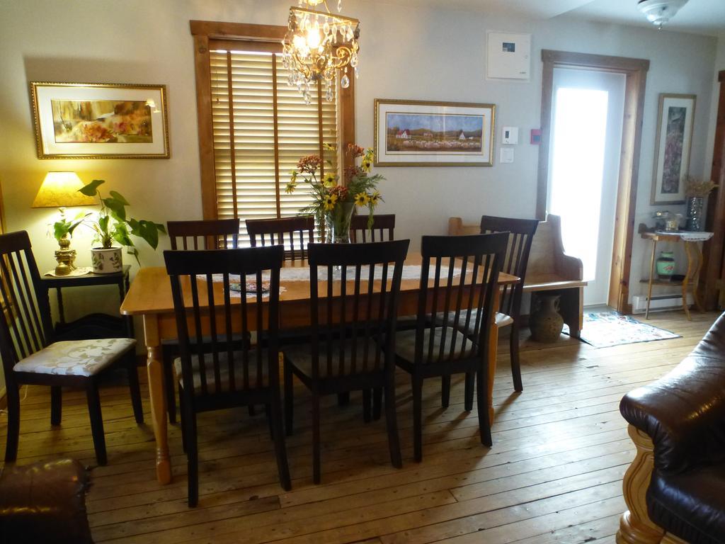B&B Les Deux Pignons Petit-Saguenay Extérieur photo