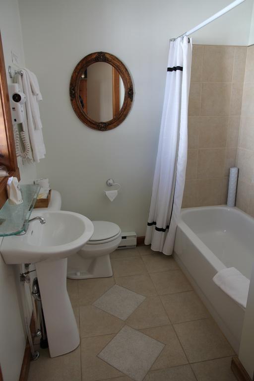 B&B Les Deux Pignons Petit-Saguenay Extérieur photo