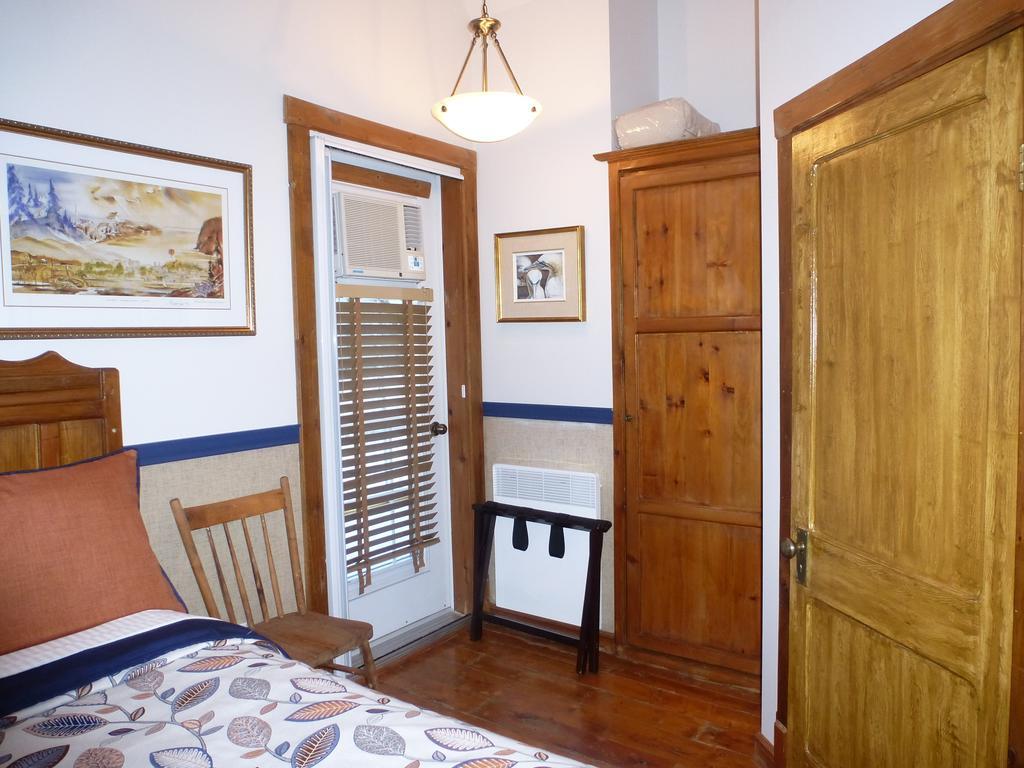 B&B Les Deux Pignons Petit-Saguenay Extérieur photo