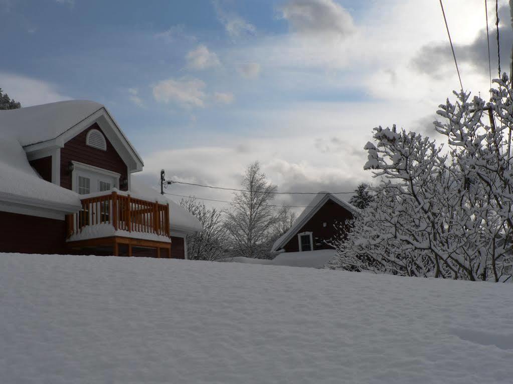 B&B Les Deux Pignons Petit-Saguenay Extérieur photo